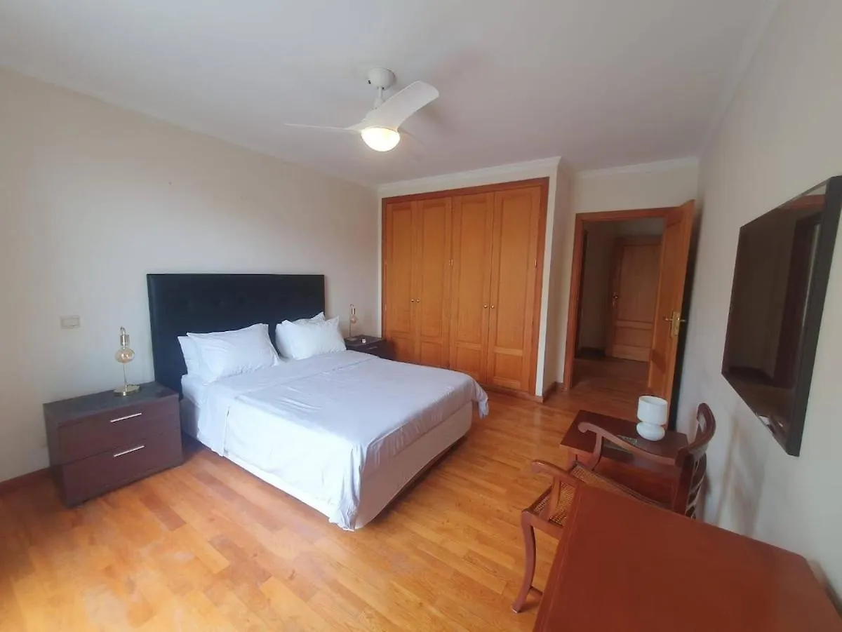 Aqua Vista Lido Apartment location